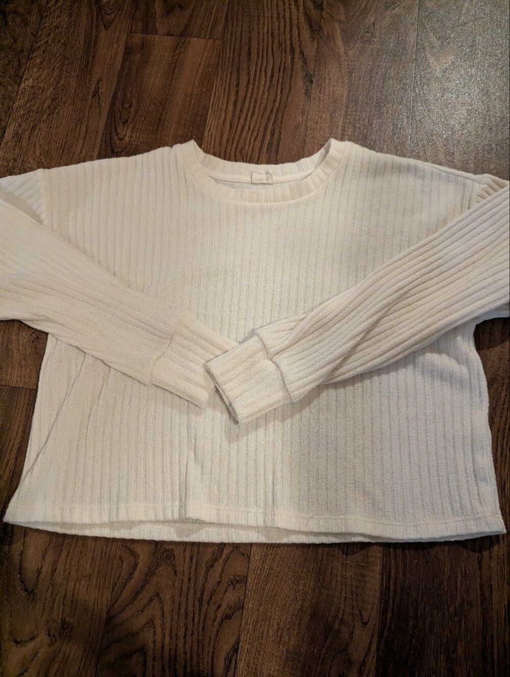 Aritzia Wilfred Free Cream Ribbed Long Sleeve Boxy Crop Top Size Small